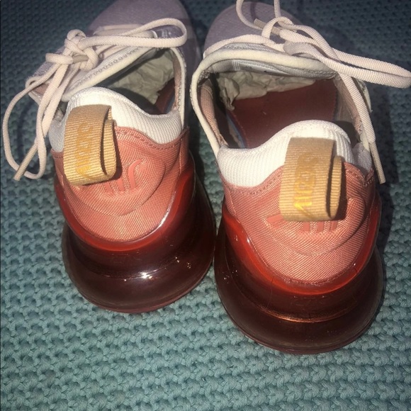 Nike Air Max 270 Light Cream Metallic Gold - Picture 7 of 7